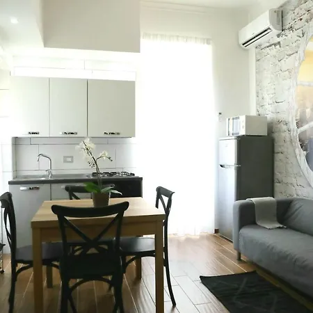 Apartament Old Town House Neapol