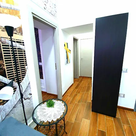 Old Town House * Neapol